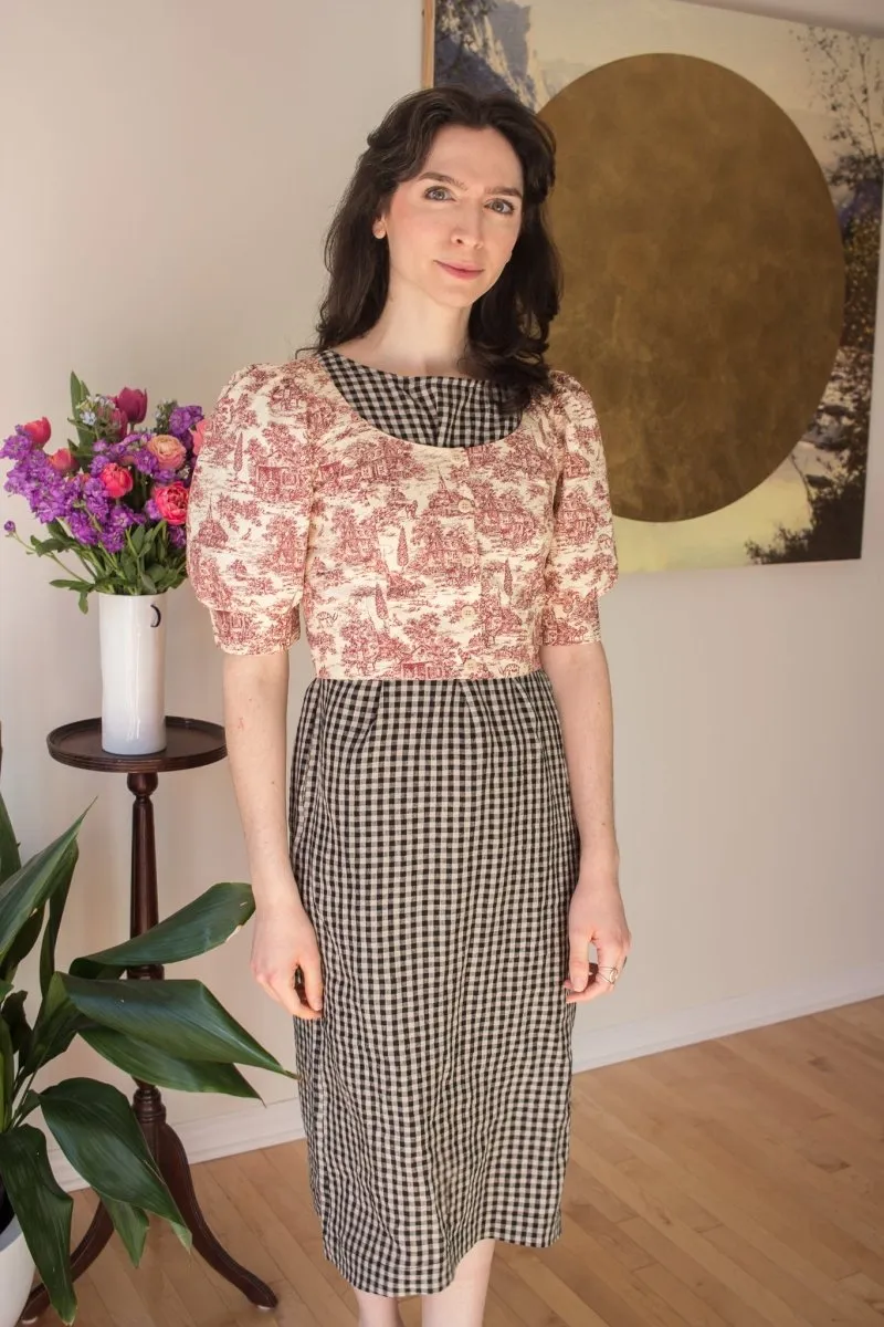 Birds of North America Stonechat Top - Brick Village Toile (Online Exclusive)