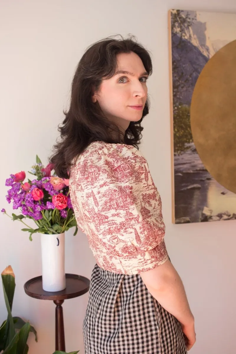 Birds of North America Stonechat Top - Brick Village Toile (Online Exclusive)